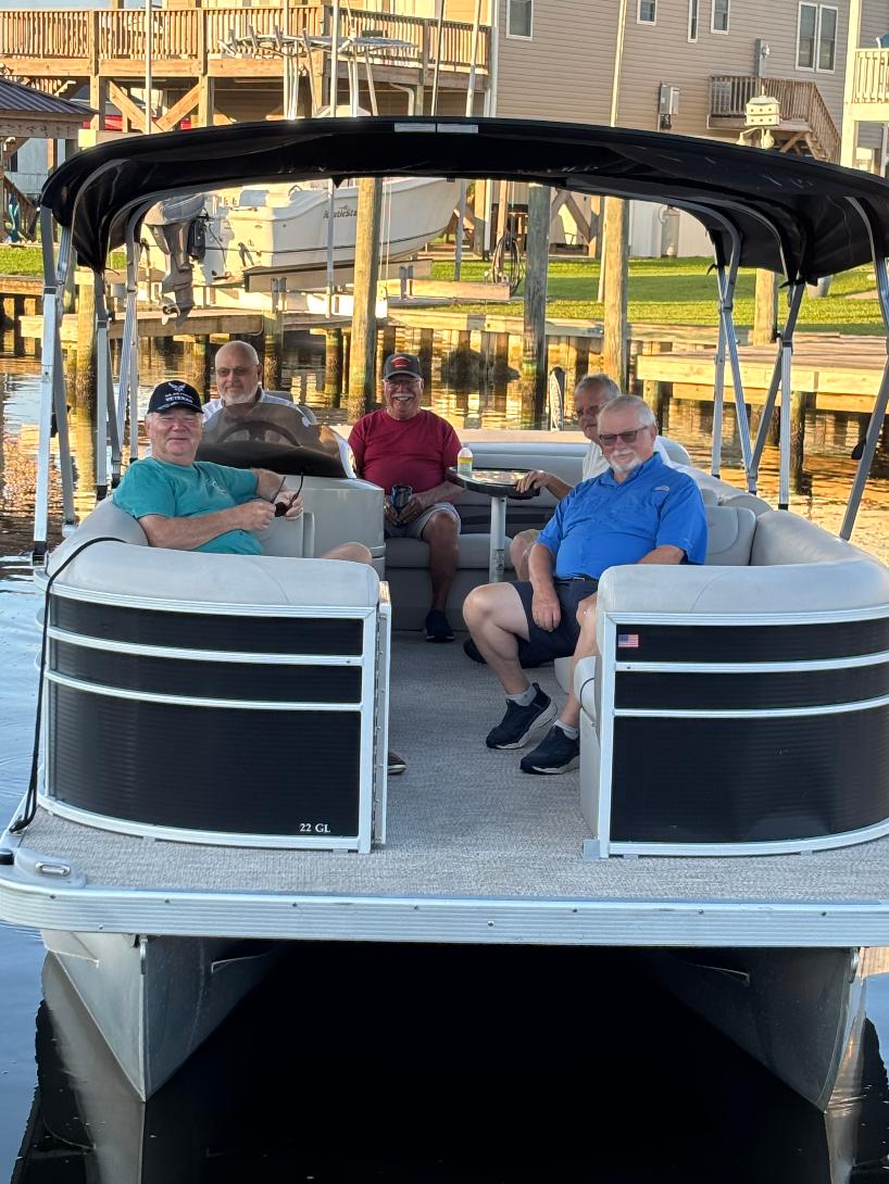 men boat 1